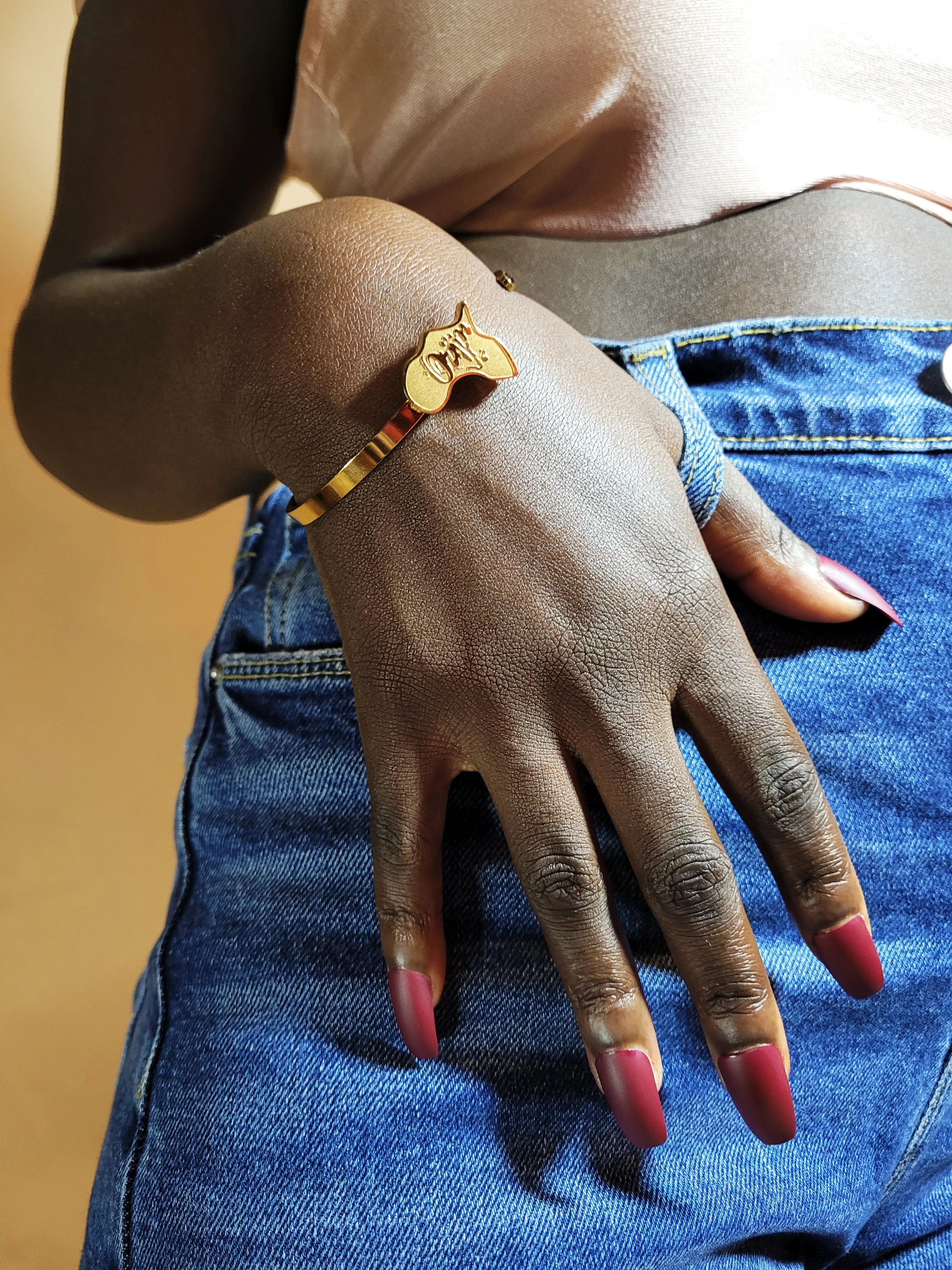 Africa Royal Cuff | GOLD - Unisex Bracelet - Image 5